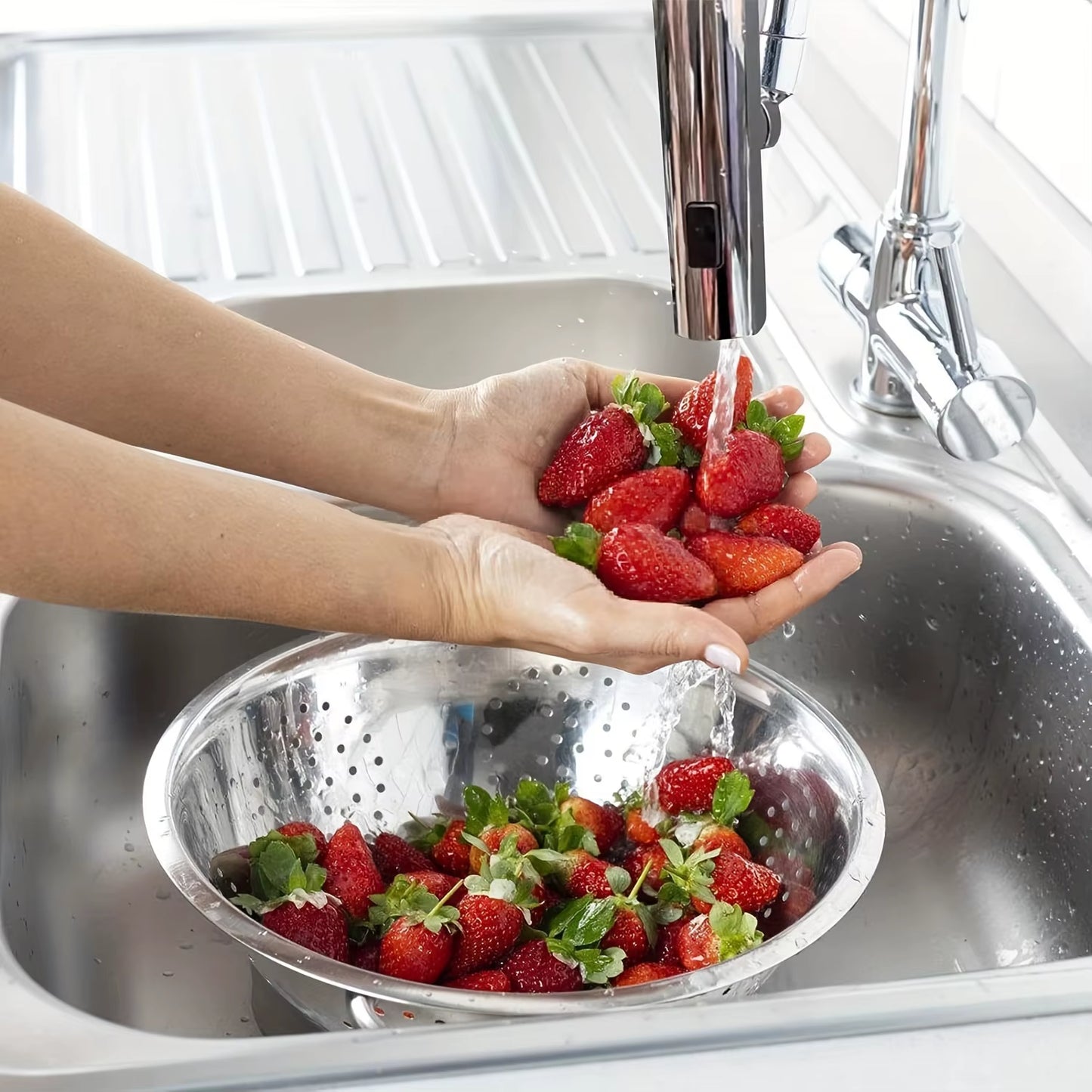 Large-Scale 3-in-1 360° Touch-Control Kitchen Faucet with Swivel Spout and Extender